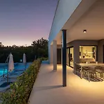 Alba Diminići