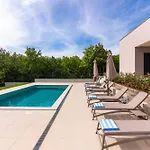 Vila Alba