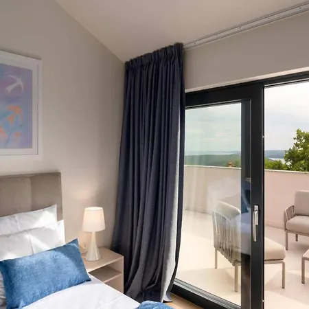 ヴィラ Alba Diminići