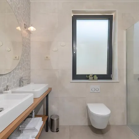 Alba ヴィラ Diminići